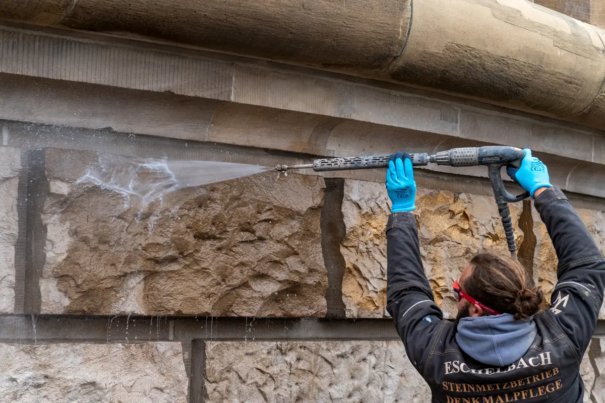 Reinigung - Steinmetz & Denkmalpflege in Plankstadt